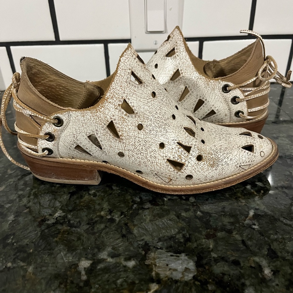 MUSSE & CLOUD Anthropology Leather Ankle Booties size 7